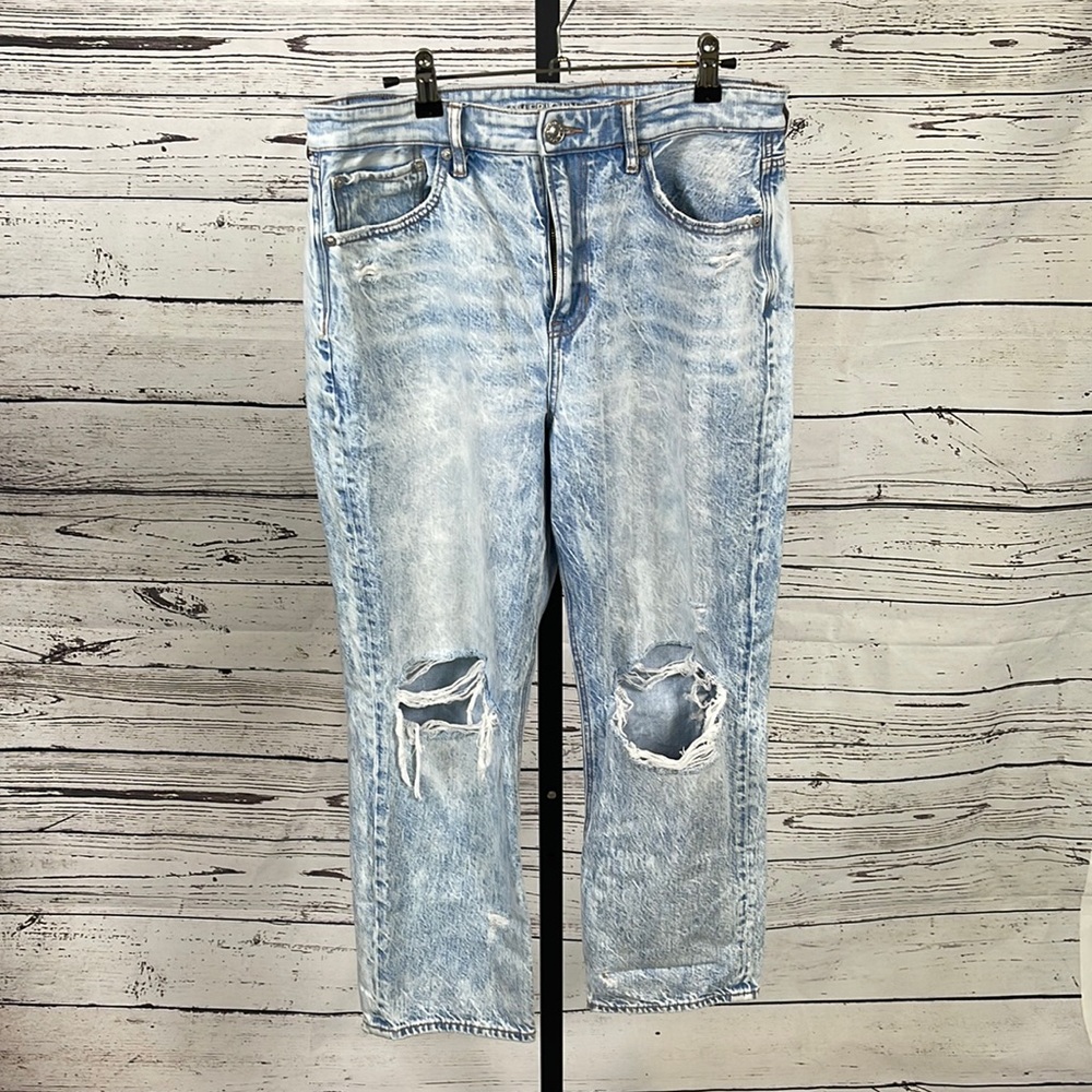 American Eagle 90s Boyfriend Jeans Size 10 Short
